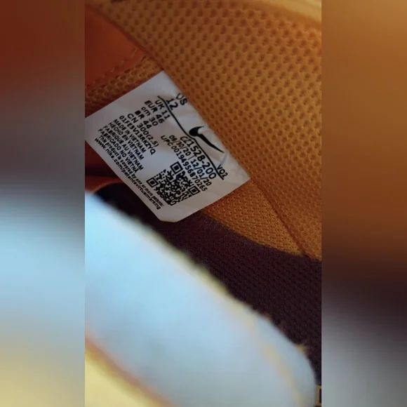 Nike AIRMAXES... UPS EXPERIMENTAL... NEW - Picture 10 of 12